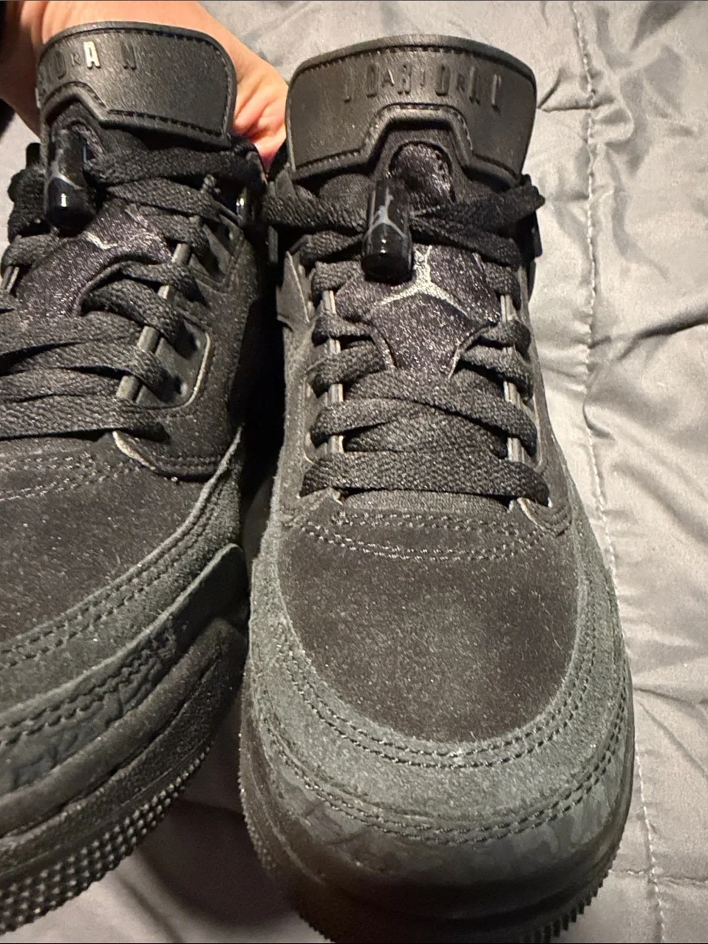 Boys 6.5 All-Black Low-Top Suede Athletic Sneakers